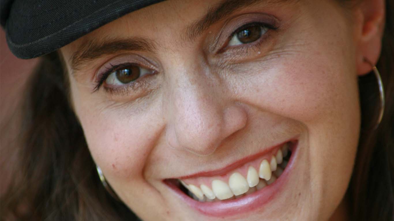 Dr-Amanda-Blake-Your-Body-Is-Your-Mind-Embright